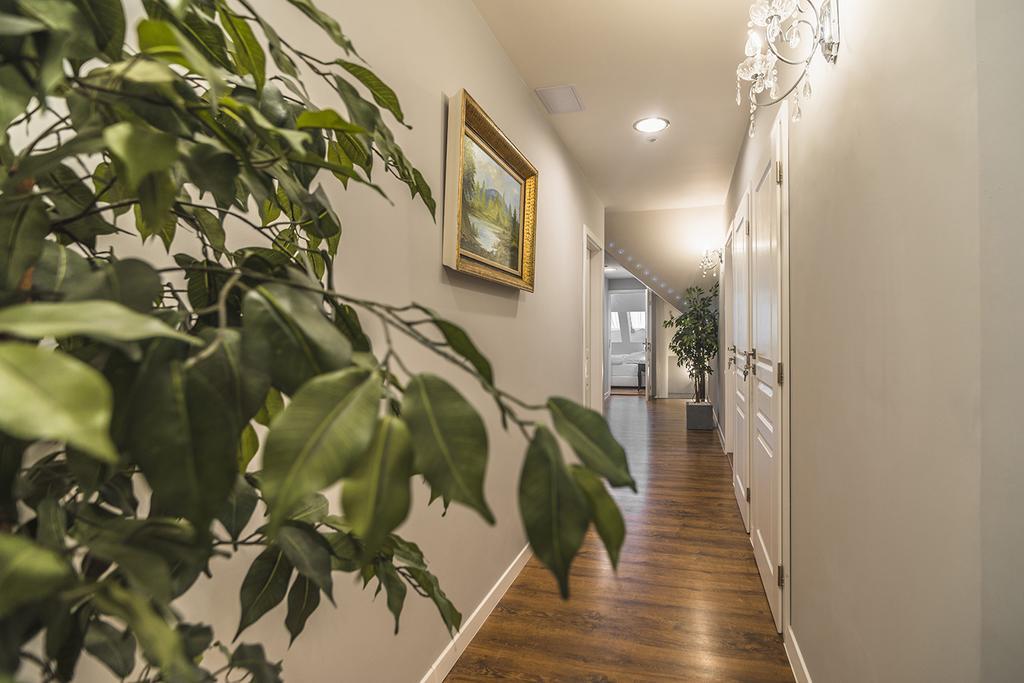Centercity Apartments Прешов Экстерьер фото